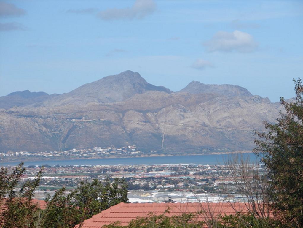 Majorca House Bed & Breakfast Somerset West Exterior foto
