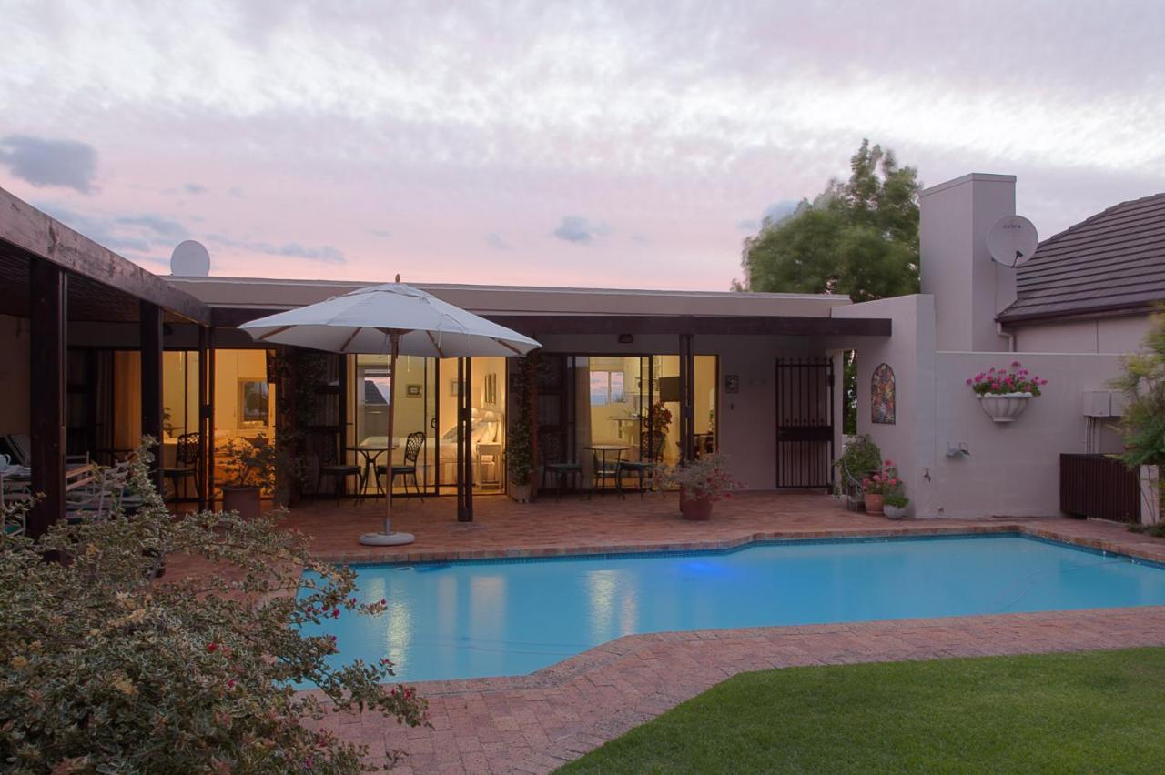Majorca House Bed & Breakfast Somerset West Exterior foto